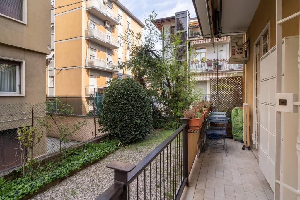 Charme In City Center Verona Exterior photo